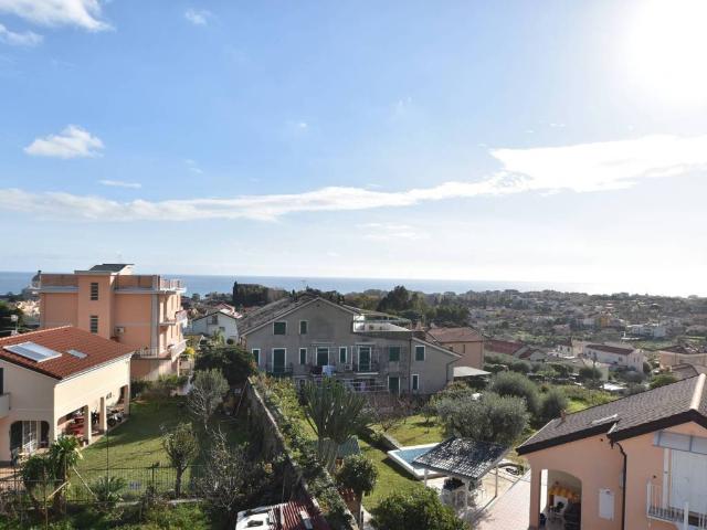 Appartamento in vendita a Borgo Castello, Loano