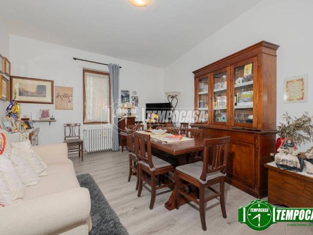 Appartamento in vendita a Locate di Triulzi, Lombardia