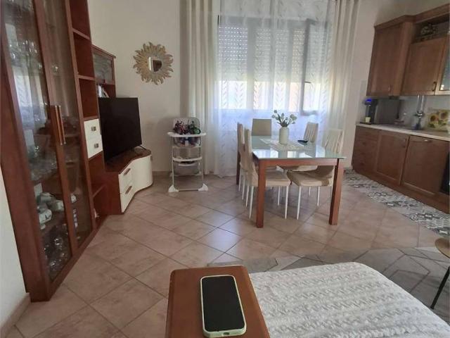 Appartamento in vendita a Locate di Triulzi, Lombardia