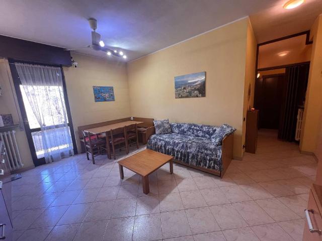 Appartamento in vendita a Locate Varesino, Como