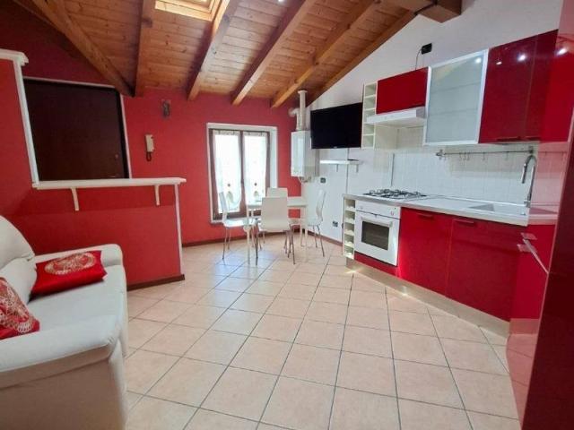 Appartamento in vendita a Locate Varesino, Como
