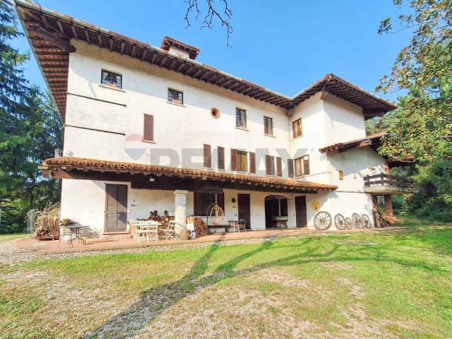 Appartamento in vendita a Locate Varesino, Lombardia