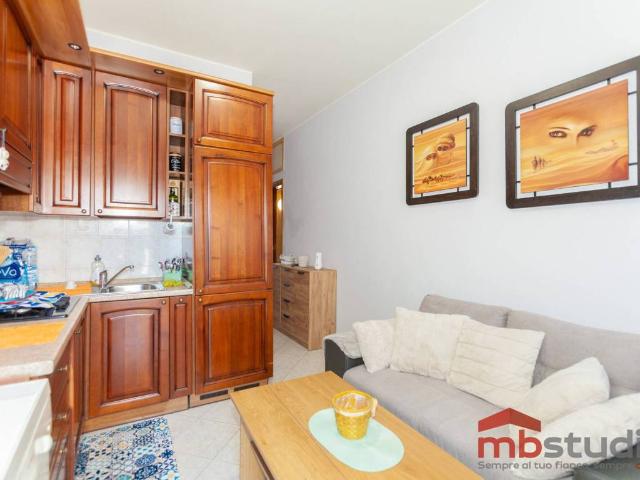 Appartamento in vendita a Locate Varesino, Como
