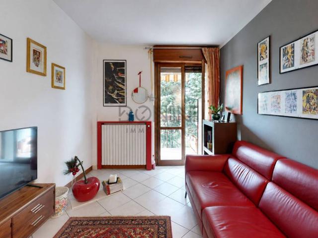Appartamento in vendita a Locate Varesino, Lombardia