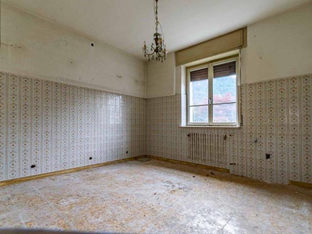 Appartamento in vendita a Locatello, Lombardia