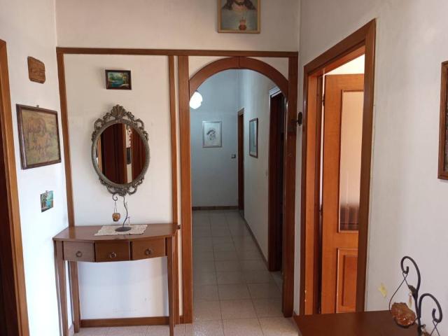 Appartamento in vendita a Calabria, Reggio Calabria