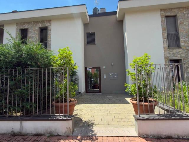 Appartamento in vendita a Lomagna, Lombardia
