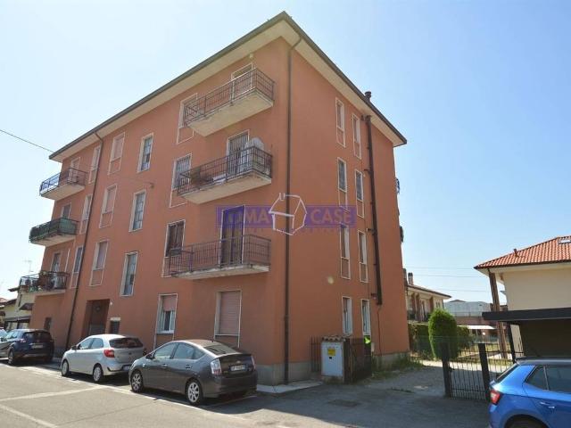 Appartamento in vendita a Lomagna, Lombardia