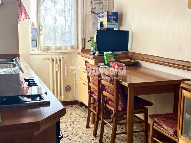 Appartamento in vendita a Lomagna, Lombardia
