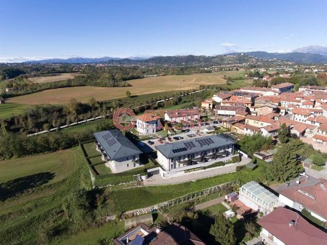 Appartamento in vendita a Lomagna, Lombardia