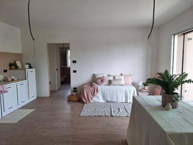 Appartamento in vendita a Lomazzo, Lombardia