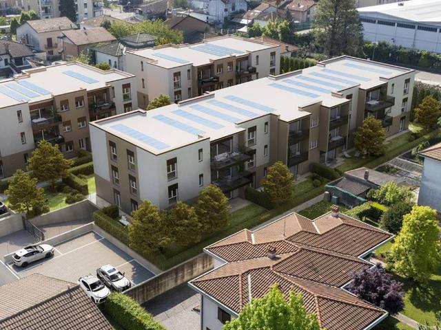 Appartamento in vendita a Lomazzo, Lombardia