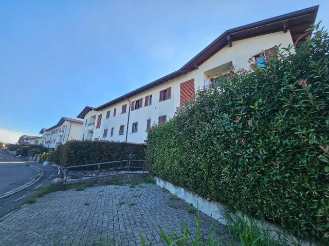 Appartamento in vendita a Lomazzo, Como