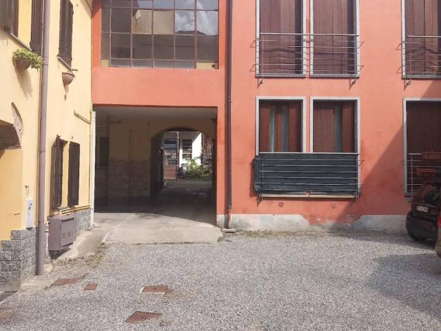 Appartamento in vendita a Lomazzo di Sotto, Lomazzo
