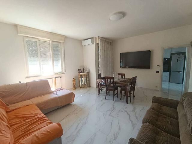 Appartamento in vendita a Lomello, Pavia