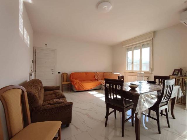Appartamento in vendita a Lomello, Lombardia