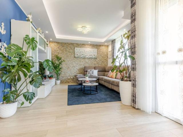 Appartamento in vendita a Lonate Ceppino, Lombardia
