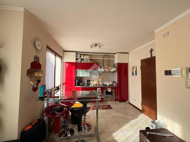 Appartamento in vendita a Lonate Pozzolo, Lombardia