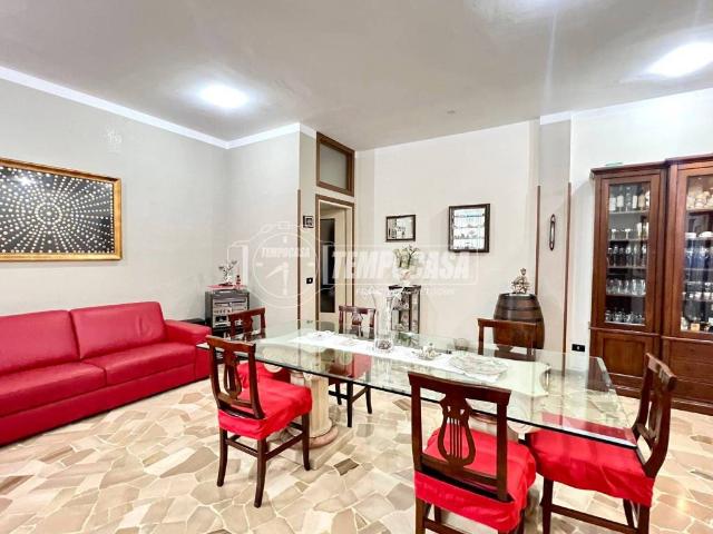 Appartamento in vendita a Lonate Pozzolo, Lombardia