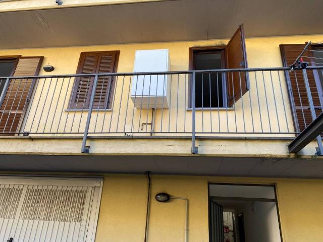 Appartamento in vendita a Lonate Pozzolo, Lombardia