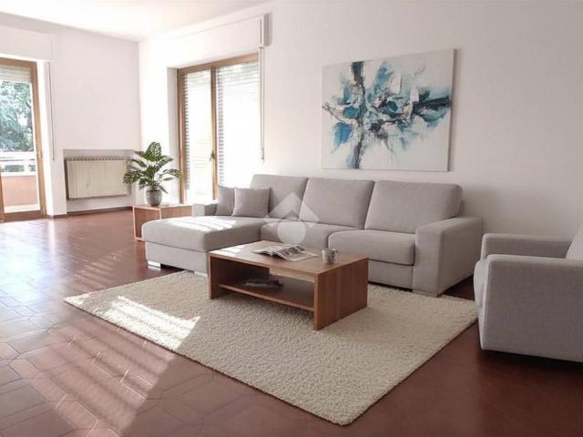 Appartamento in vendita a Lonate Pozzolo, Lombardia