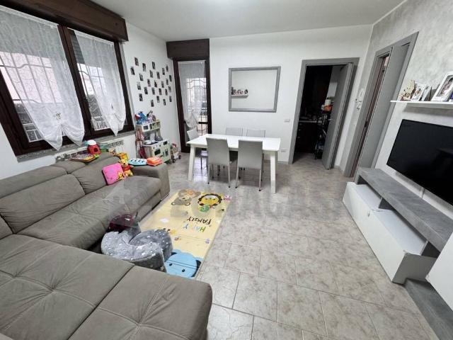 Appartamento in vendita a Lonate Pozzolo, Lombardia