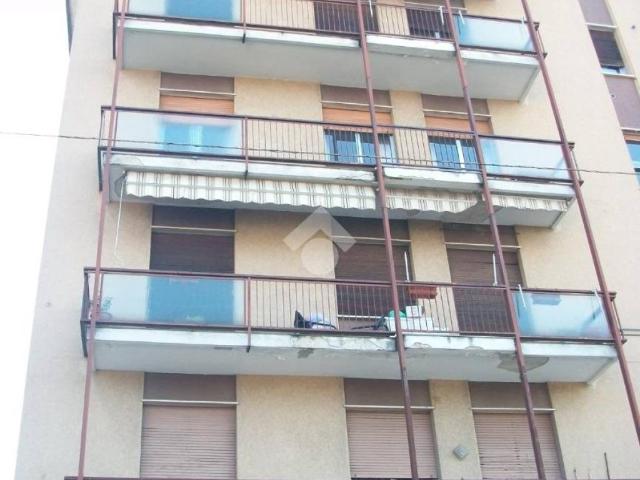 Appartamento in vendita a Lonate Pozzolo, Lombardia