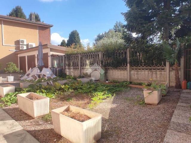 Appartamento in vendita a Lonate Pozzolo, Varese
