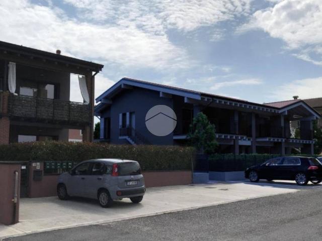 Appartamento in vendita a Lonato, Lombardia