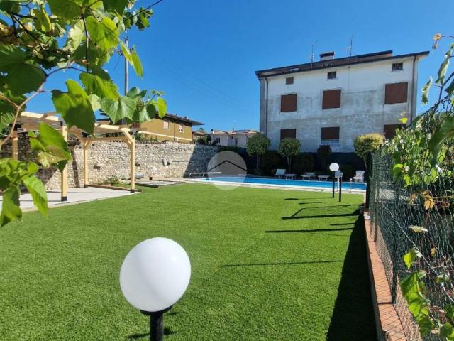 Appartamento in vendita a Lonato, Lombardia