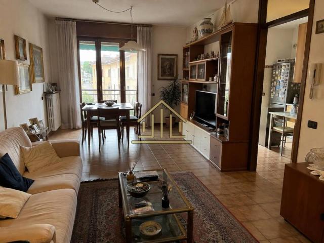 Appartamento in vendita a Lonato, Lombardia