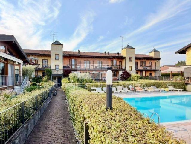 Appartamento in vendita a Lonato, Lombardia