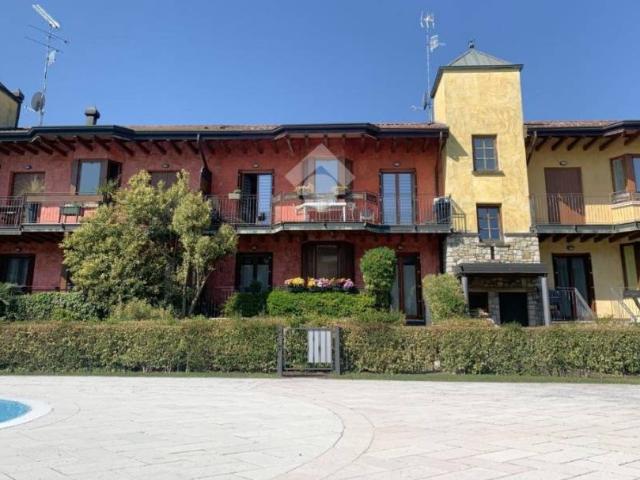 Appartamento in vendita a Lonato, Lombardia