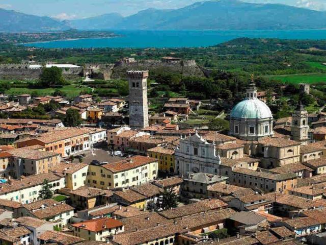 Appartamento in vendita a Lonato, Brescia