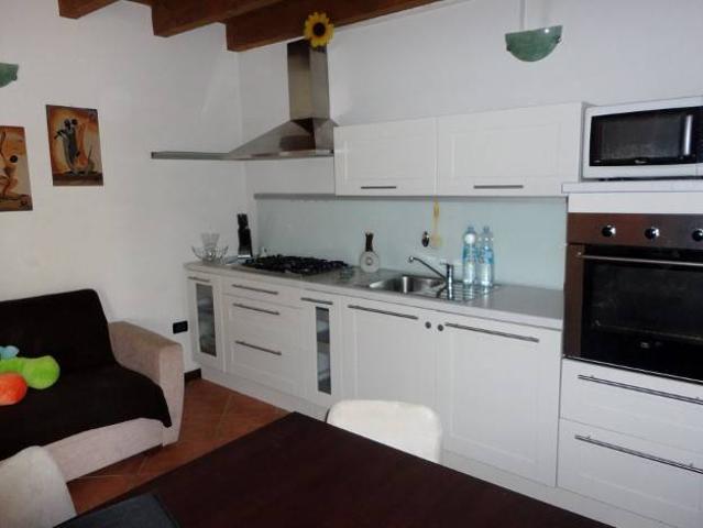 Appartamento in vendita a Lonato, Lombardia