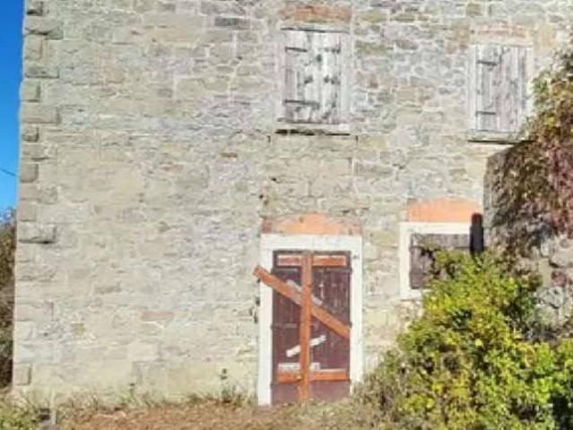 Appartamento in vendita a Unione di Comuni Valdarno e Valdisieve, Londa