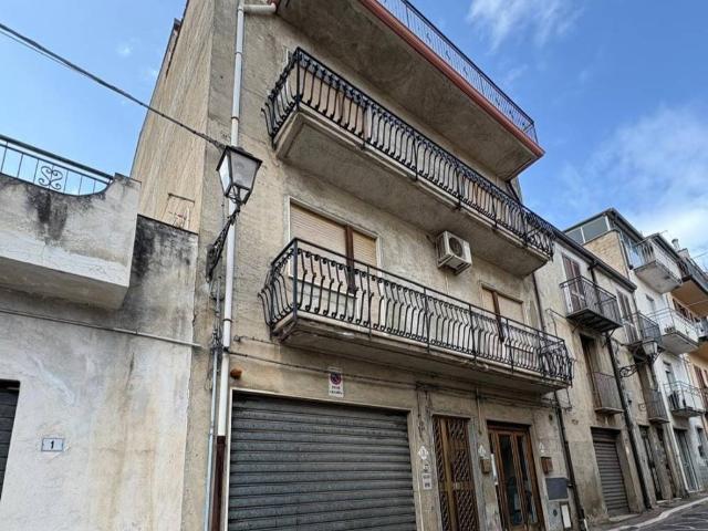 Appartamento in vendita a Longi, Sicilia