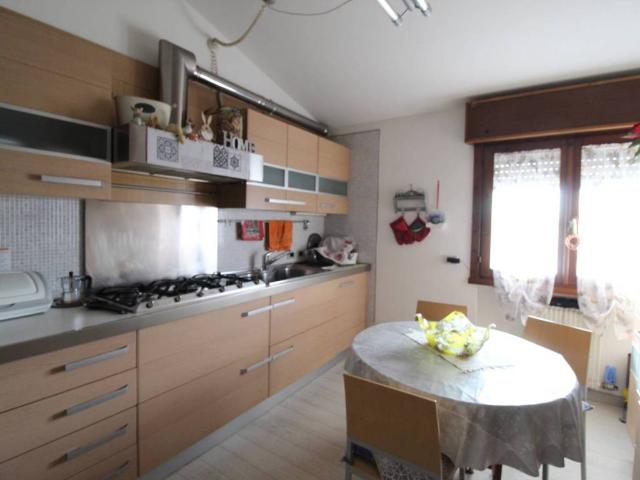 Appartamento in vendita a Lonigo, Veneto