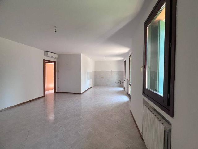 Appartamento in vendita a Lonigo, Veneto