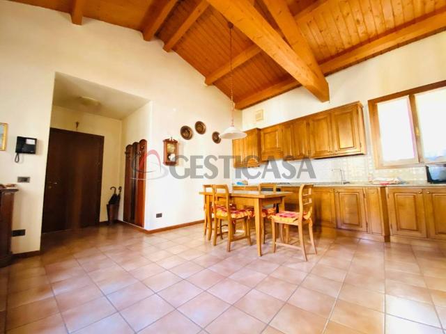Appartamento in vendita a Lonigo, Veneto