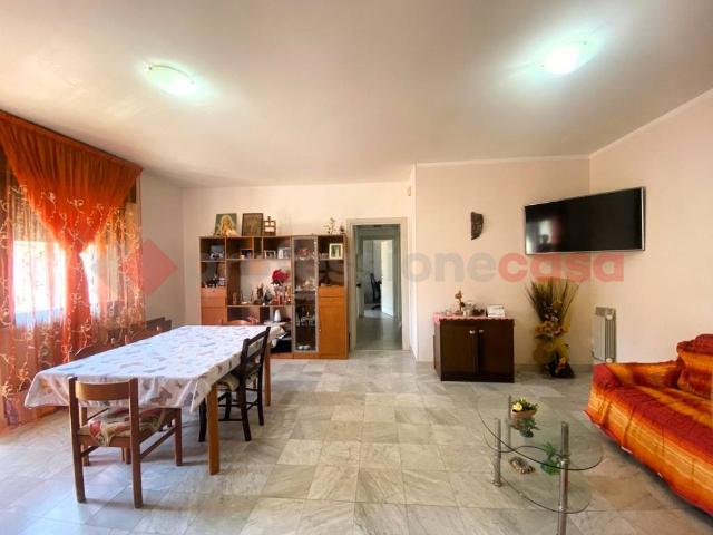 Appartamento in vendita a Lonigo, Veneto