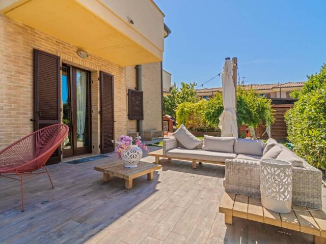 Appartamento in vendita a Villa Costantina, Marche