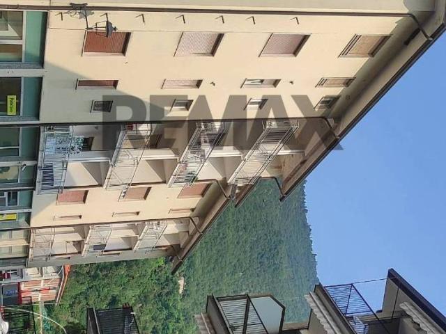 Appartamento in vendita a Carassone, Lovere