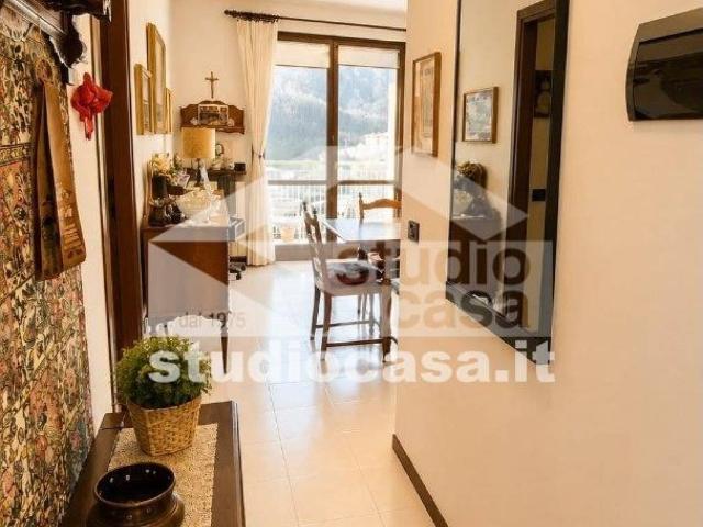 Appartamento in vendita a Lovere, Lombardia