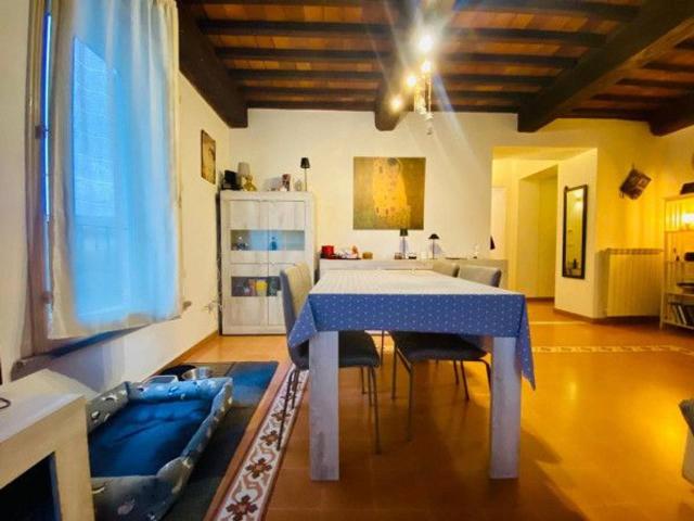 Appartamento in vendita a Picciorana, Lucca