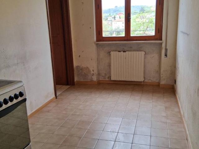 Appartamento in vendita a Cappella, Bagni Di Lucca Ponte