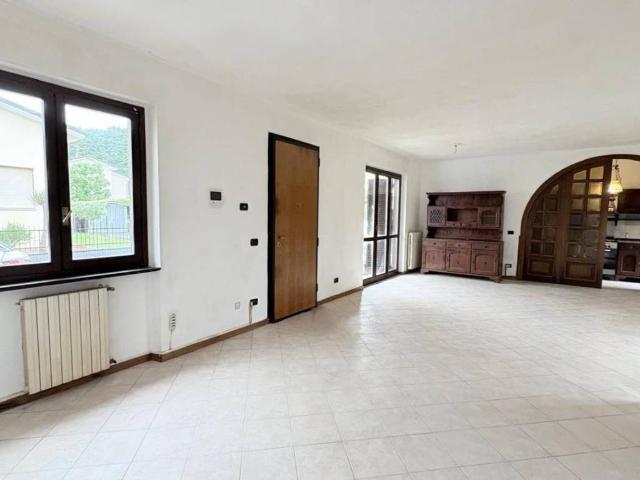 Appartamento in vendita a Nave, Bagni Di Lucca Ponte