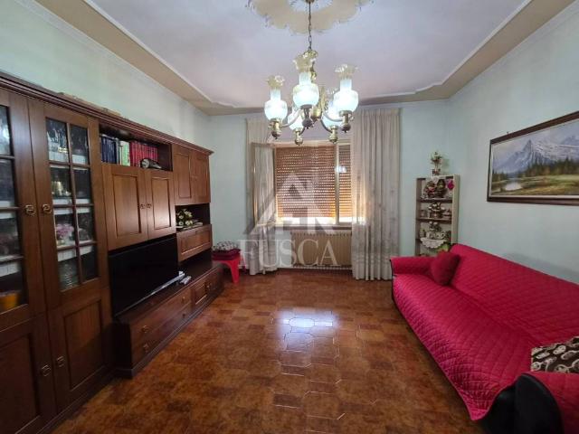 Appartamento in vendita a San Macario in Piano, Bagni Di Lucca Ponte