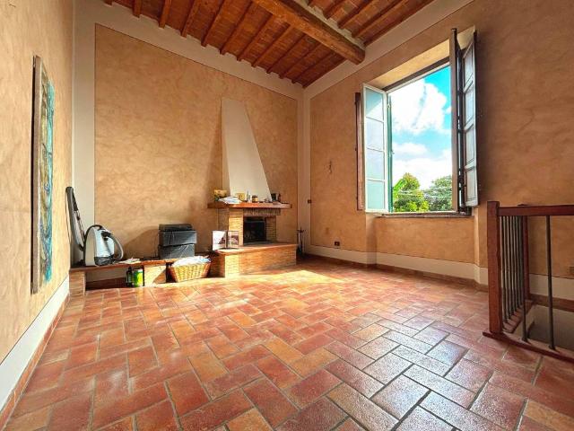Appartamento in vendita a Monte San Quirico, Lucca