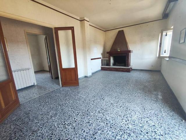 Appartamento in vendita a Bagni Di Lucca Ponte, Toscana